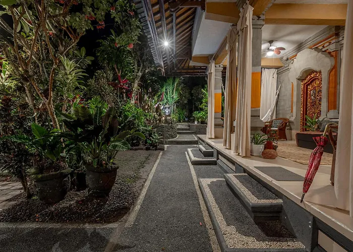 Alami 5br & Pool