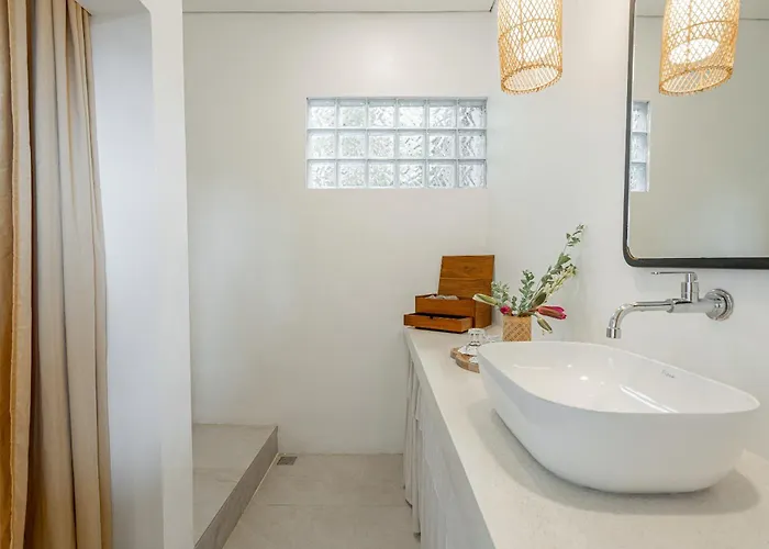 Alami 5br & Pool *