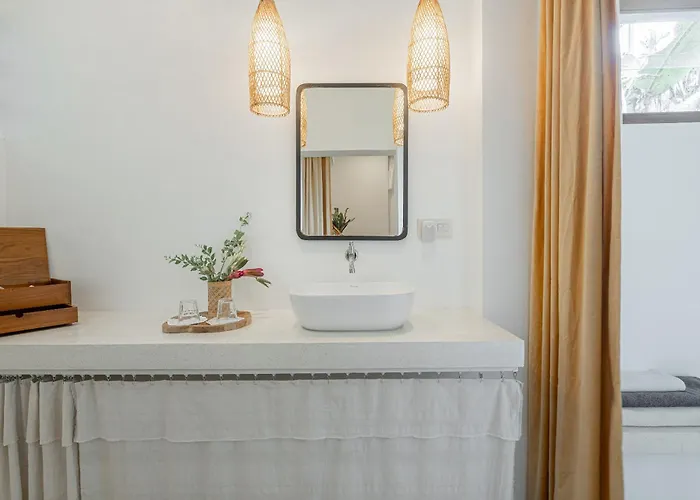 Alami 5br & Pool *