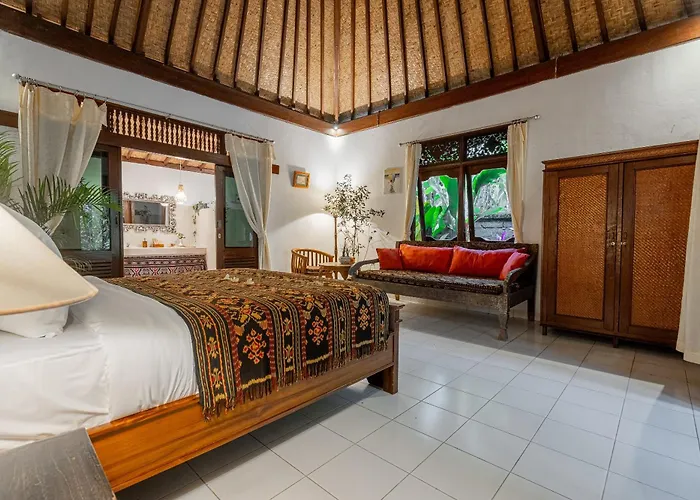 Alami 5br & Pool *