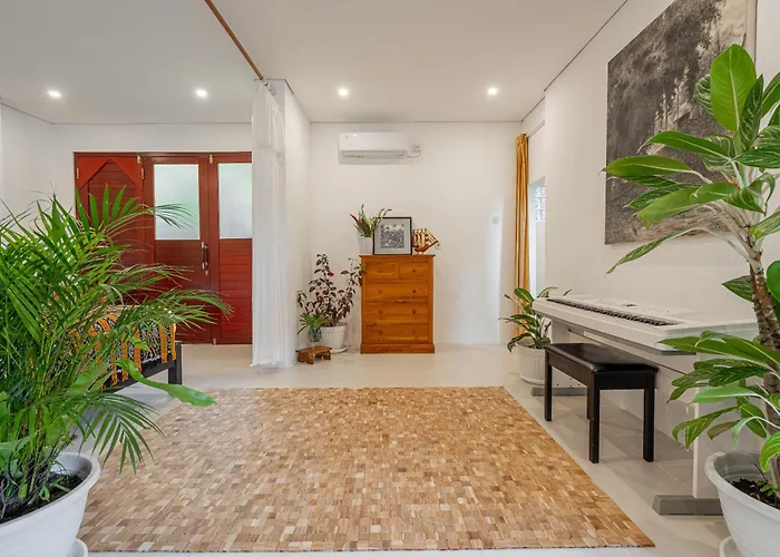 Alami 5br & Pool أوبود