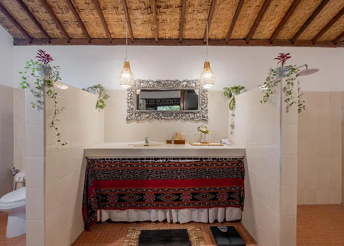Alami 5br & Pool *